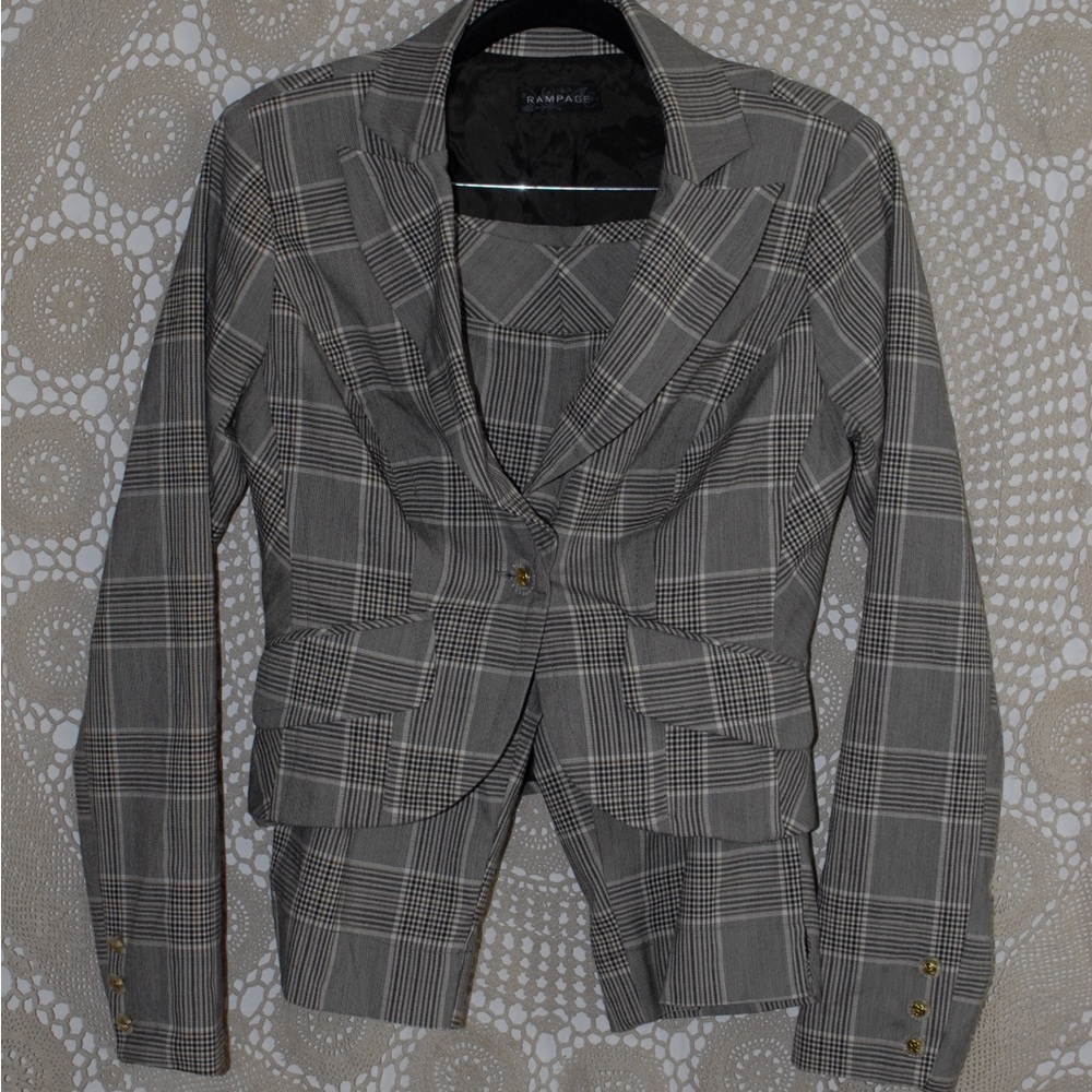 Rampage shorts and jacket suit set. Fits size S.
